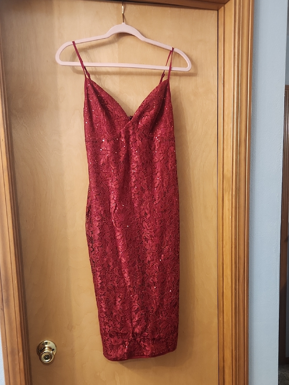 Lulu's Red Lace Midi Slip Dress with Sequin Detailing. Size Small. New!